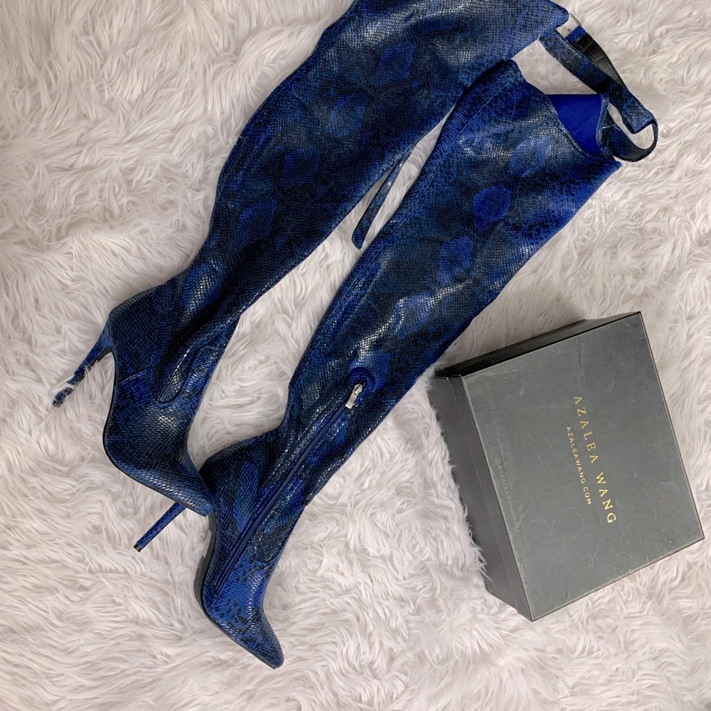 Akira blue snake heel boots